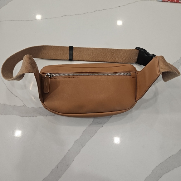 Monos Sling Tan Vegan Leather Unisex Crossbody Bag - Picture 10 of 14